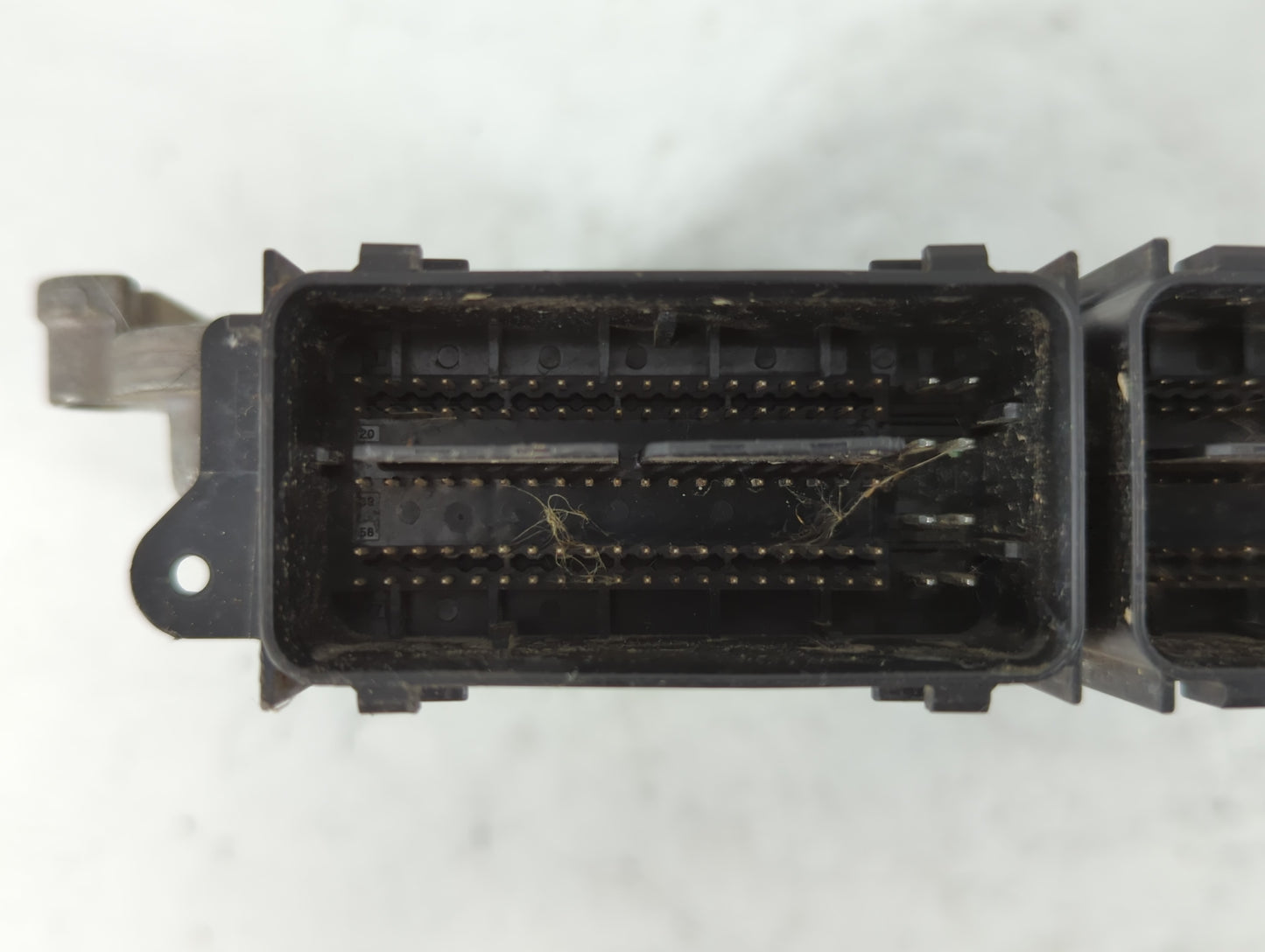 2013 Ford Fusion PCM Engine Control Computer ECU ECM PCU OEM P/N:DG1A-12B684-AB DS7A-12A650-SJ Fits OEM Used Auto Parts - Oe