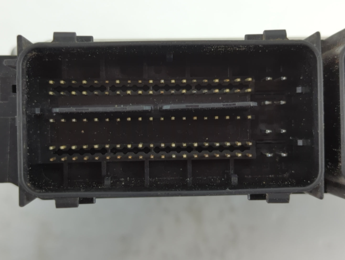 2013 Ford Fusion PCM Engine Control Computer ECU ECM PCU OEM P/N:DS7A-12A650-RL 0 261 S09 584 Fits OEM Used Auto Parts - Oem