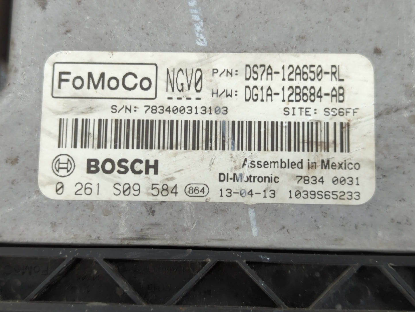 2013 Ford Fusion PCM Engine Control Computer ECU ECM PCU OEM P/N:DS7A-12A650-RL 0 261 S09 584 Fits OEM Used Auto Parts - Oem