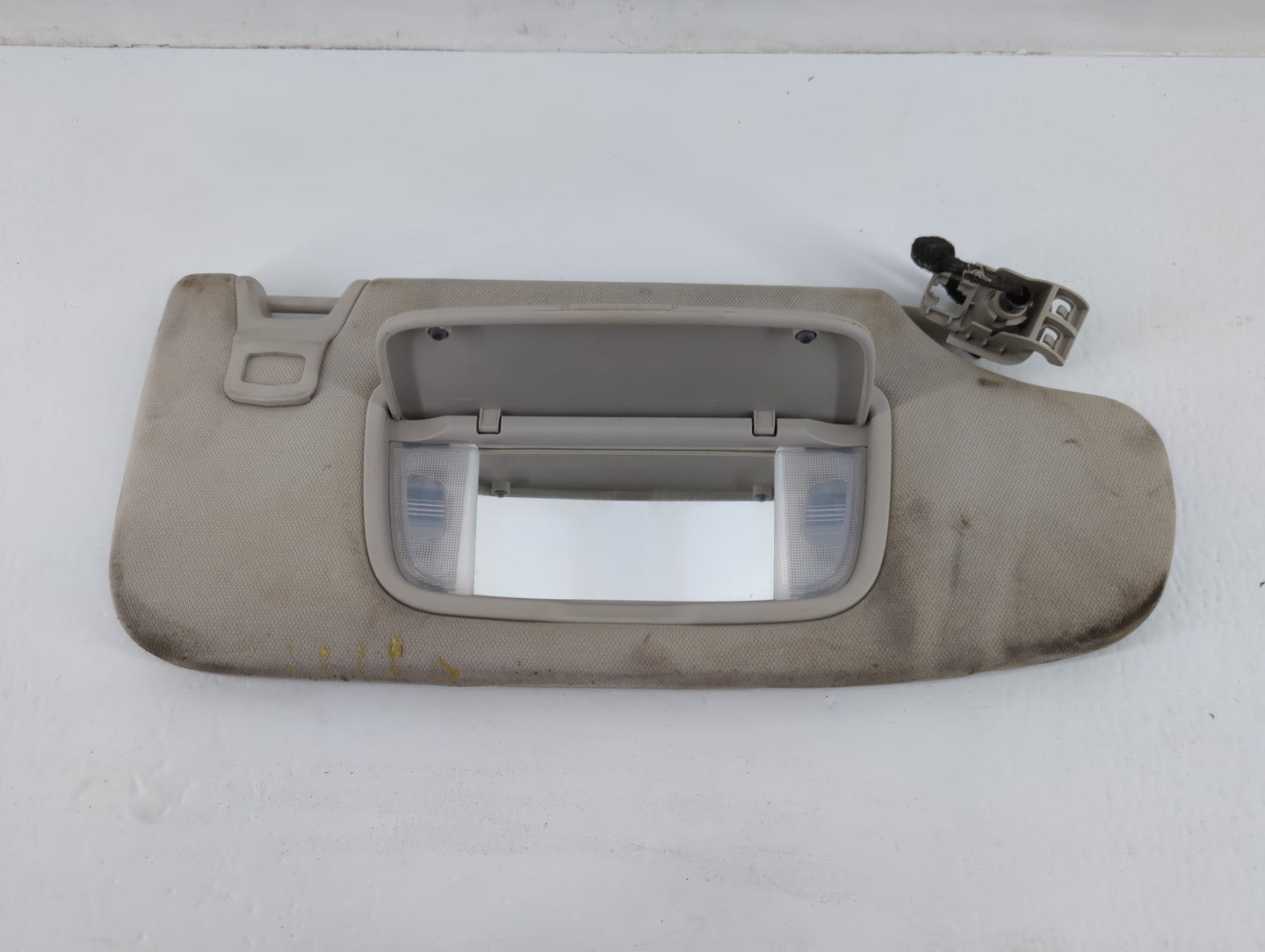 2013-2014 Ford Fusion Sun Visor Shade Replacement Passenger Right Mirror Fits Fits 2013 2014 OEM Used Auto Parts - Oemusedau