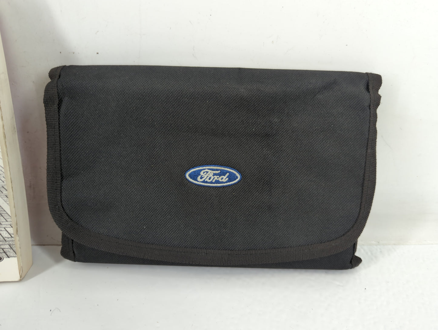 2013 Ford Fusion Owners Manual Book Guide P/N:EE5J19A321 AA OEM Used Auto Parts - Oemusedautoparts1.com