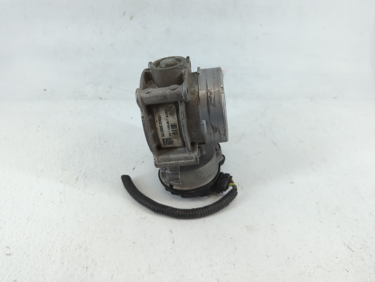 2013-2020 Ford Fusion Throttle Body P/N:130423002726 DS7E-9F991-AD Fits Fits 2013 2014 2015 2016 2017 2018 2019 2020 2021 20