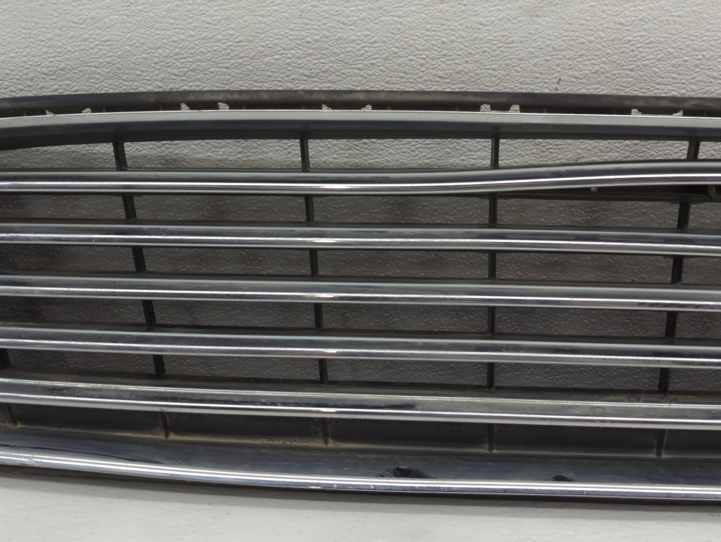 2013-2016 Ford Fusion Front Grille Bumper Not Included - Oemusedautoparts1.com