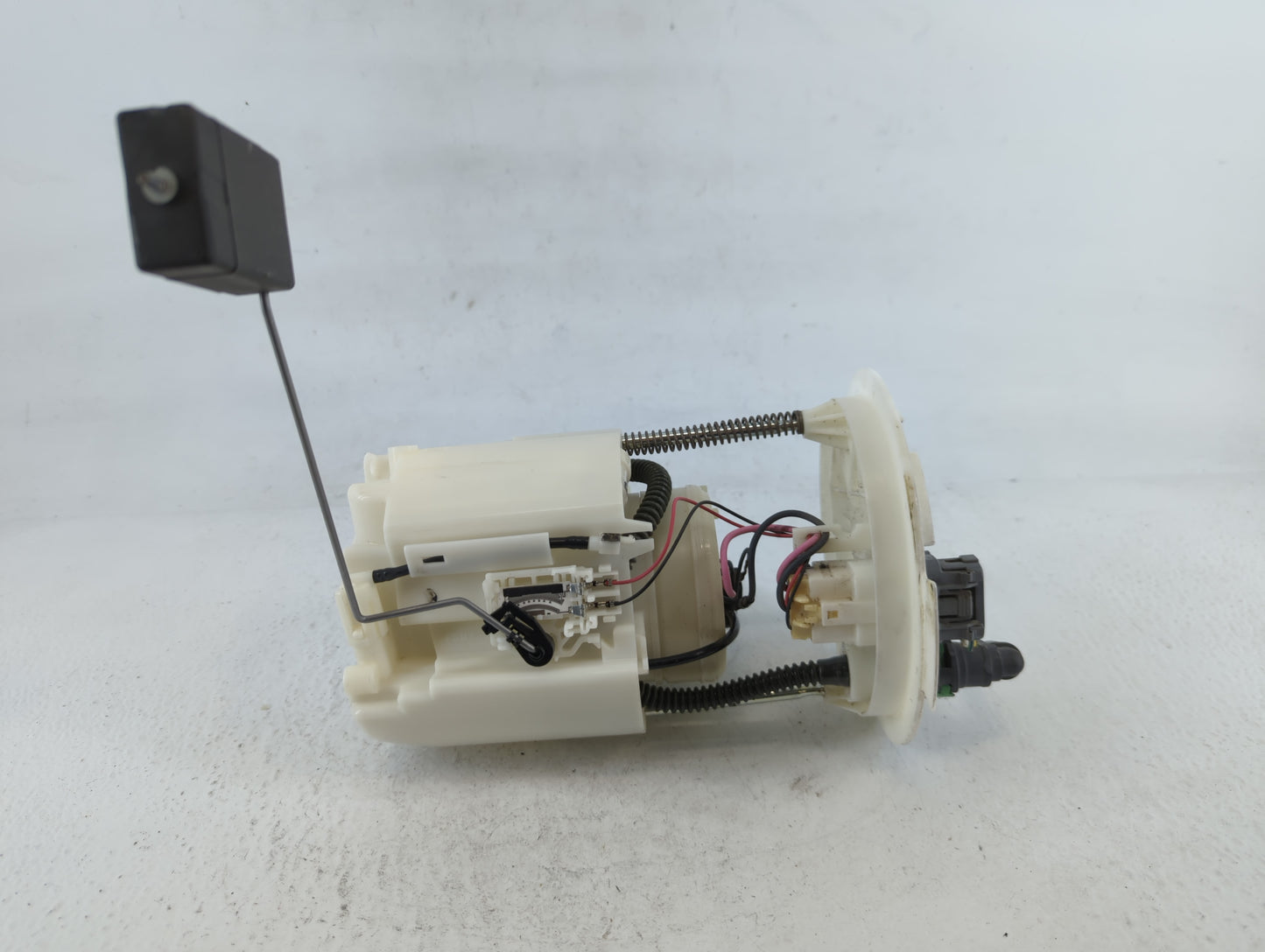 2013-2013 Ford Fusion Electrical Gas Fuel Pump Assembly - Oemusedautoparts1.com