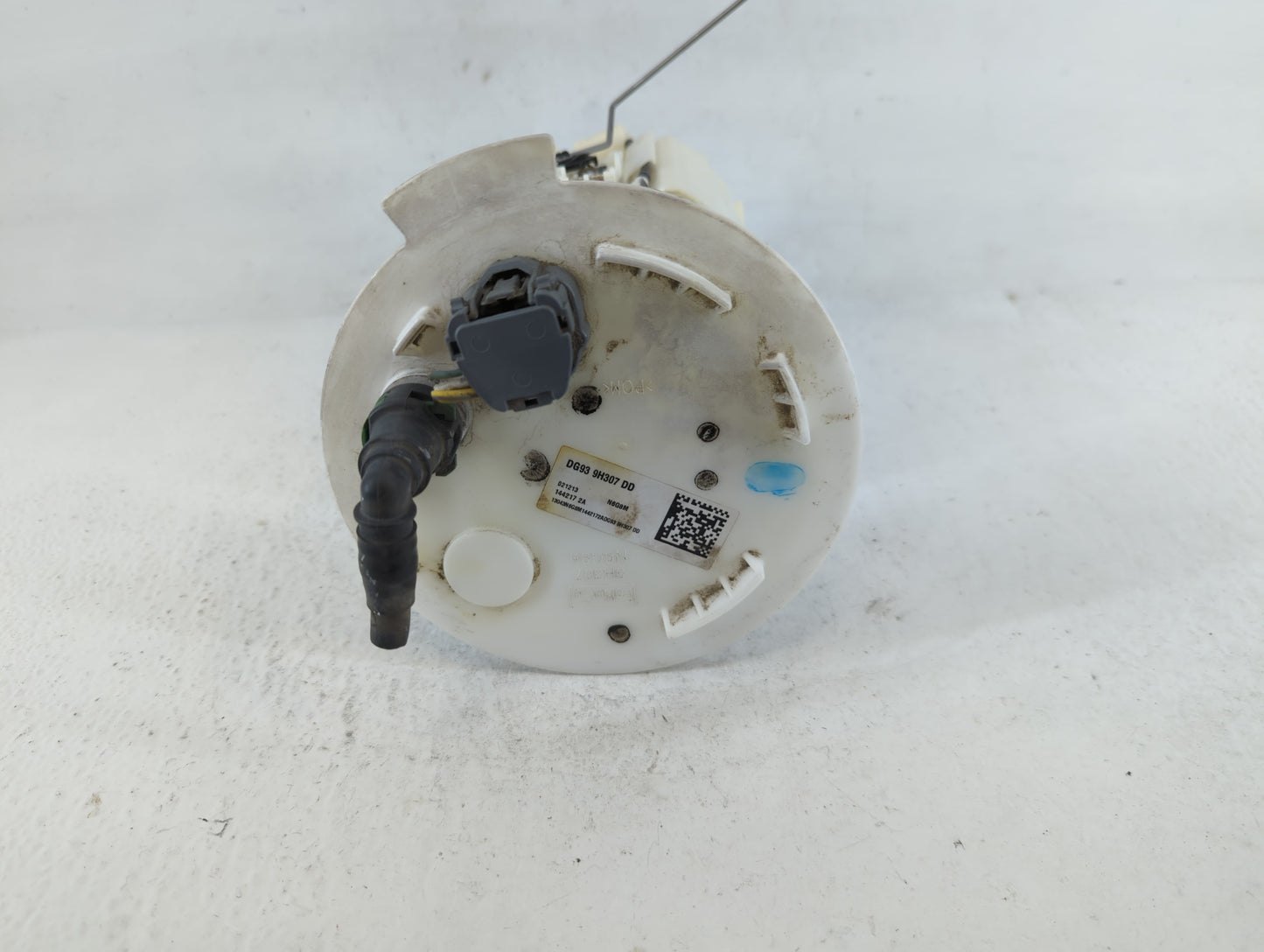 2013-2013 Ford Fusion Electrical Gas Fuel Pump Assembly - Oemusedautoparts1.com