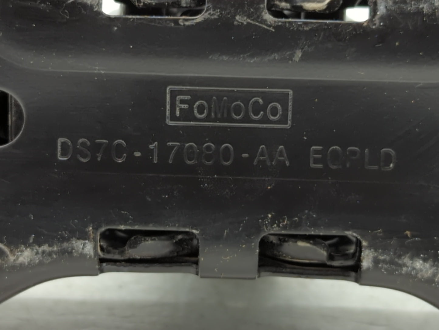 2013 Ford Fusion Spare Scissor Car Jack - Oemusedautoparts1.com