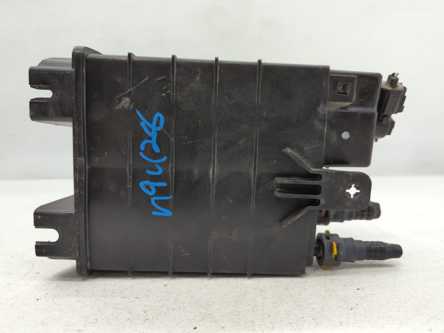 2013 Ford Fusion Fuel Vapor Charcoal Canister 735633 - Oemusedautoparts1.com