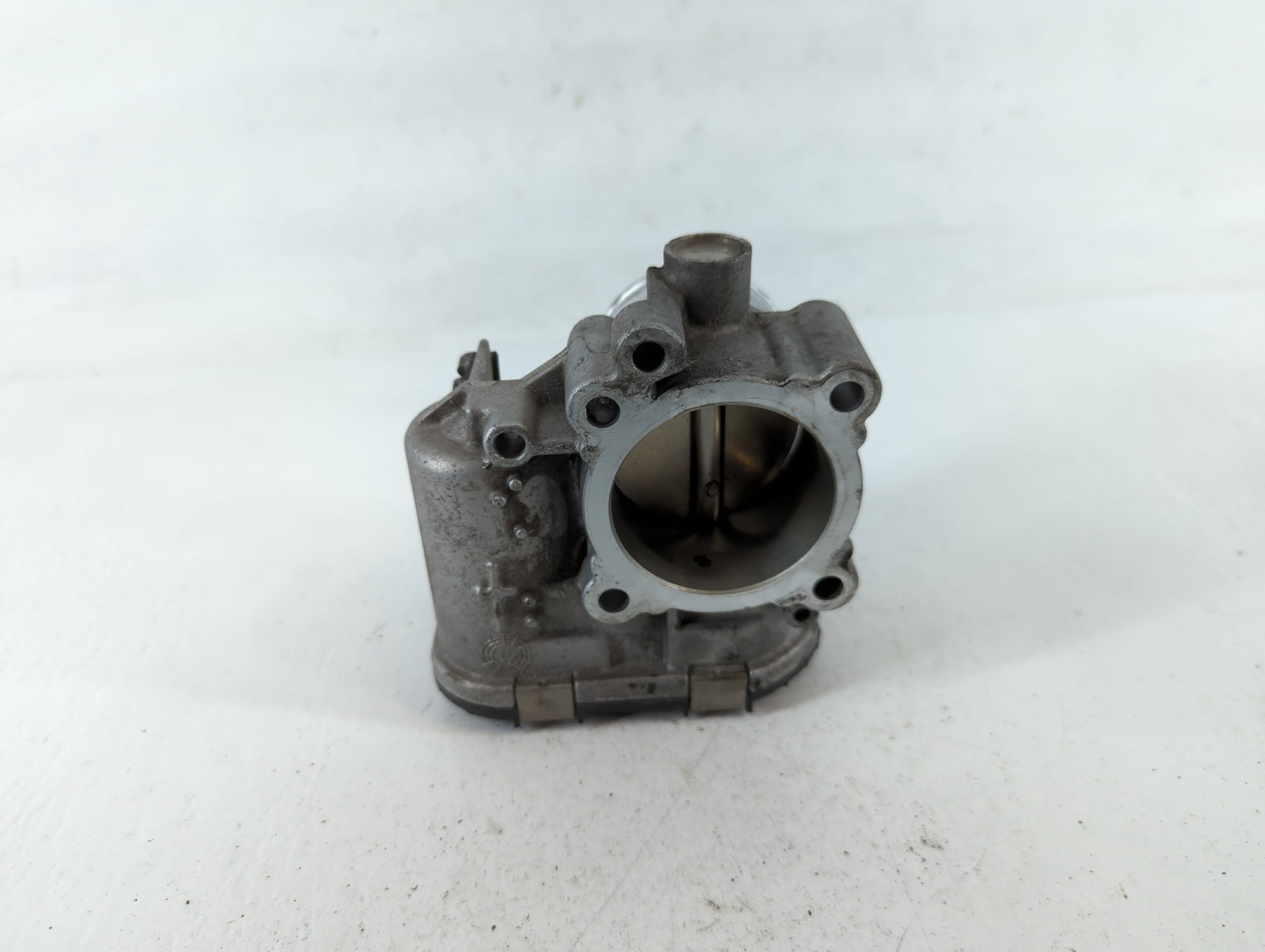 2013-2014 Ford Fusion Throttle Body P/N:7S7G-9F991-CA Fits Fits 2013 2014 2015 2016 2017 2018 2019 OEM Used Auto Parts - Oem