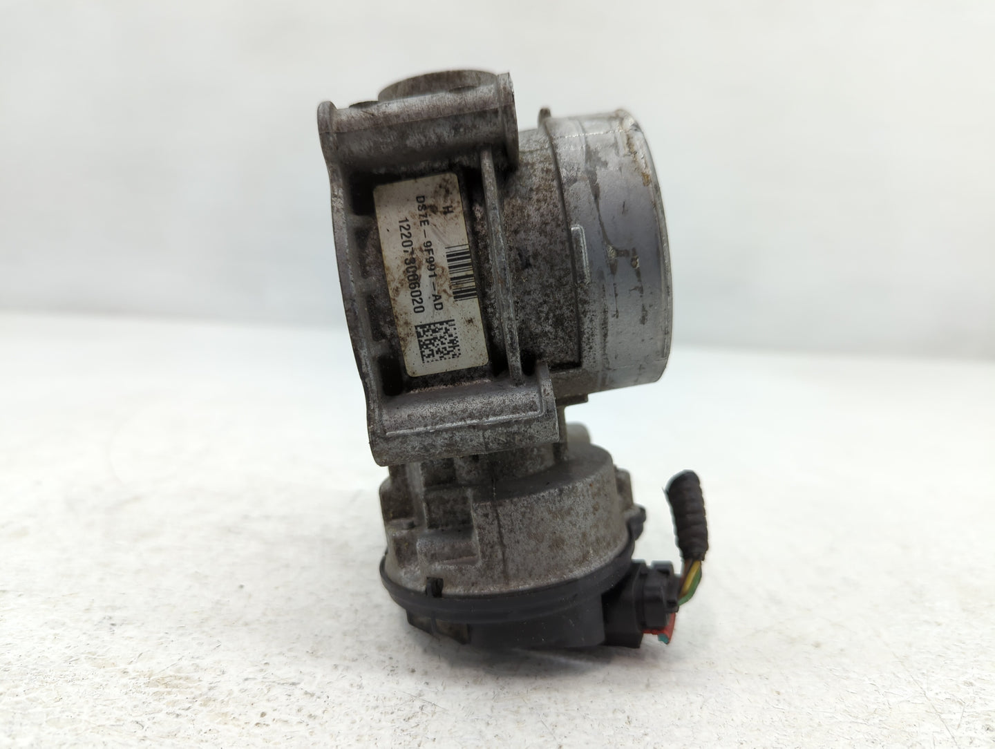 2013-2020 Ford Fusion Throttle Body P/N:DS7E-9F991-AD Fits Fits 2013 2014 2015 2016 2017 2018 2019 2020 2021 2022 OEM Used A