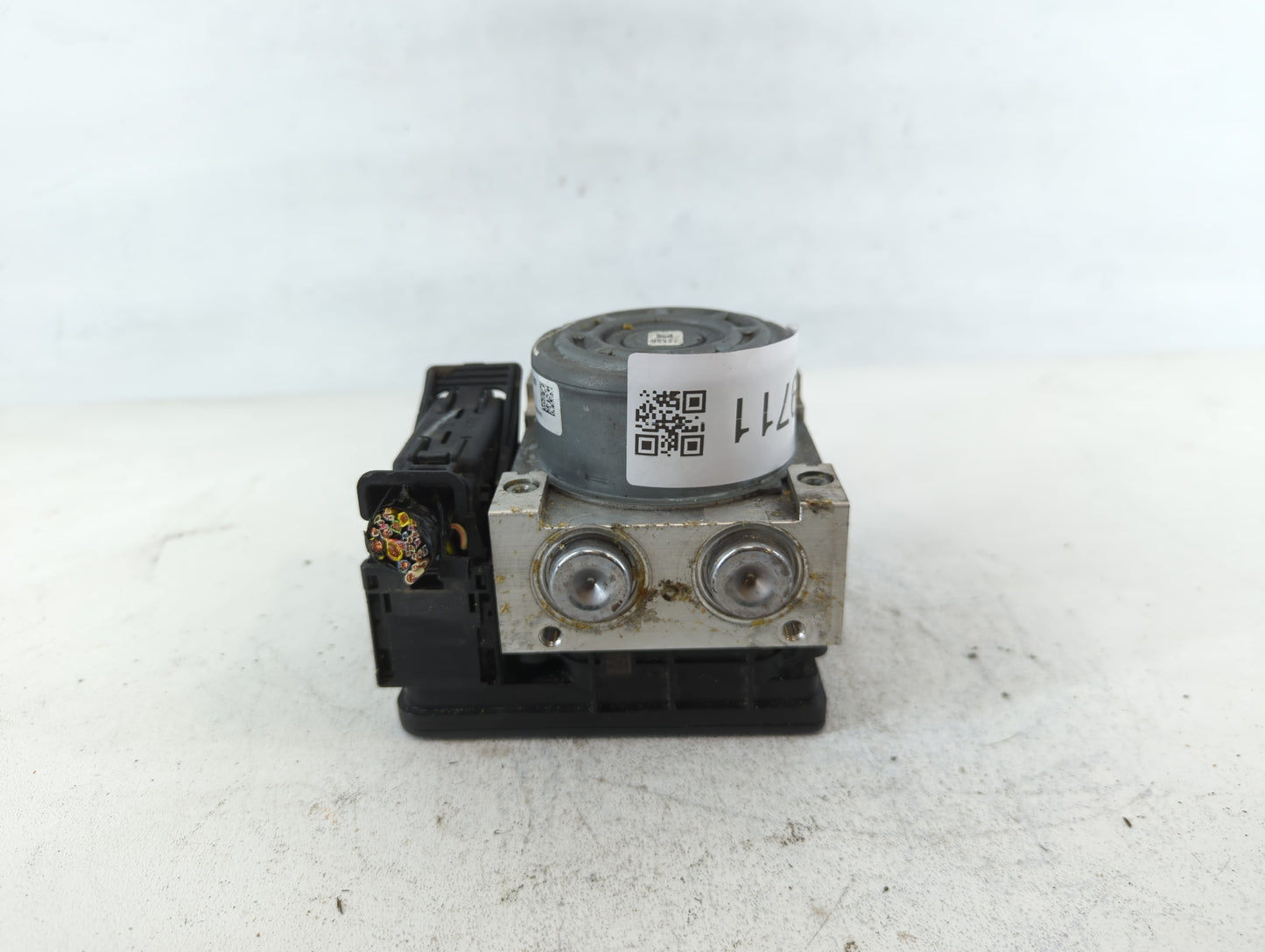 2013 Ford Fusion ABS Pump Control Module Replacement P/N:DG9C-2C405-FB Fits OEM Used Auto Parts - Oemusedautoparts1.com