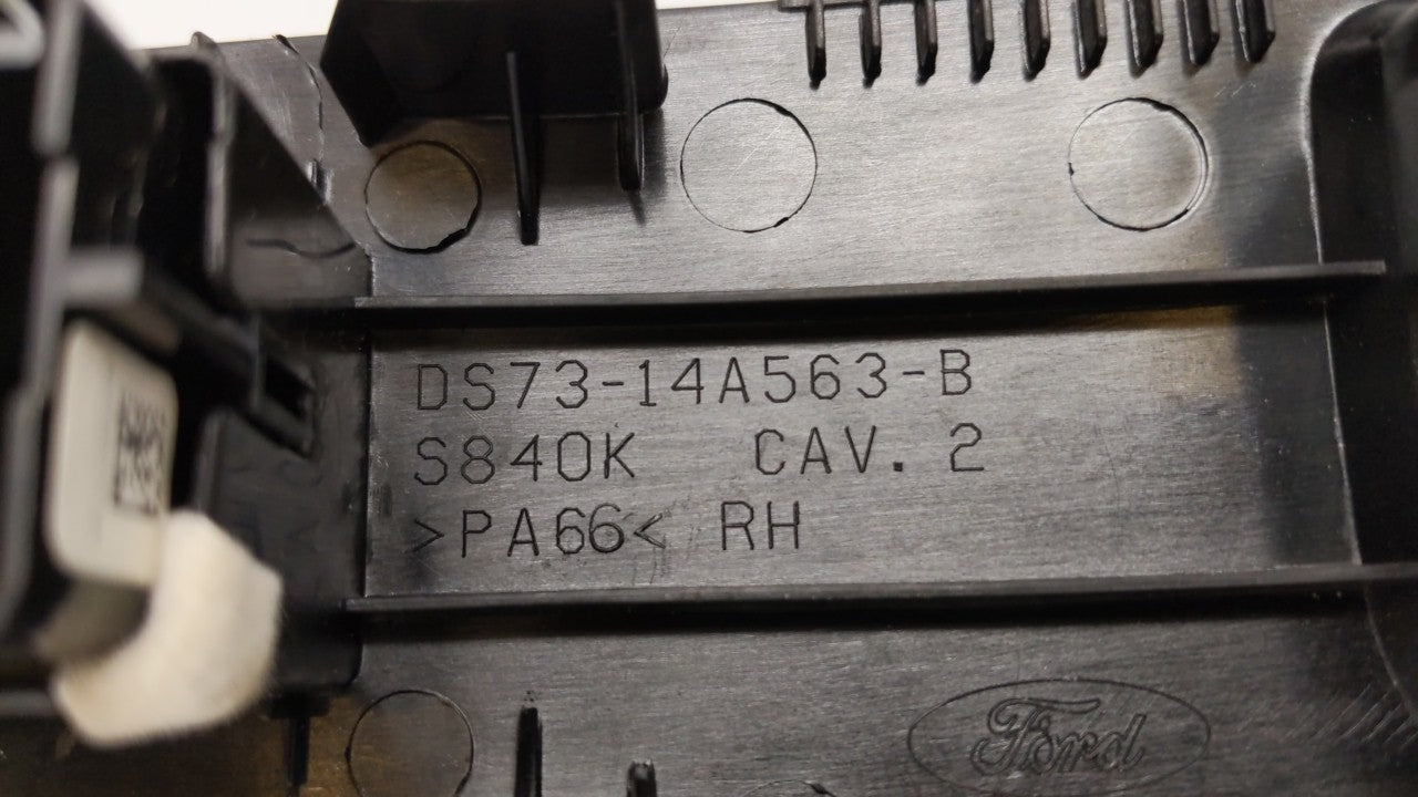 2013 Ford Fusion Passeneger Right Power Window Switch Ds73-14a563-b 75373 - Oemusedautoparts1.com