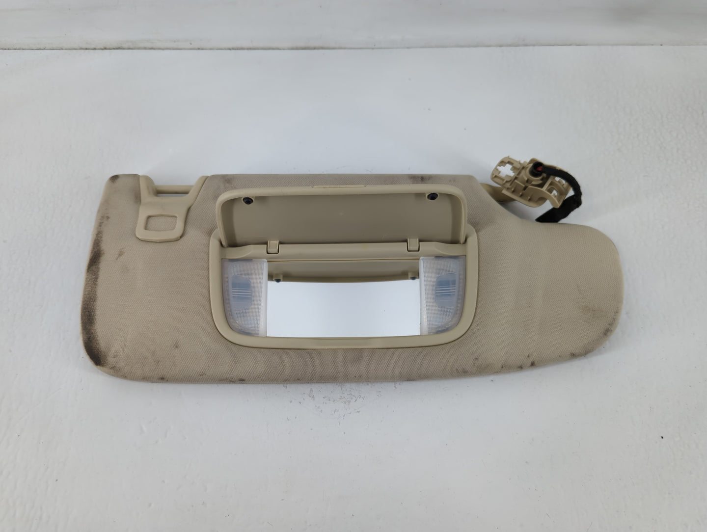 2013-2014 Ford Fusion Sun Visor Shade Replacement Passenger Right Mirror Fits Fits 2013 2014 OEM Used Auto Parts - Oemusedau