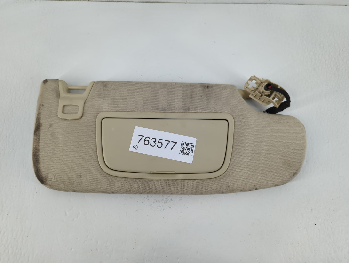 2013-2014 Ford Fusion Sun Visor Shade Replacement Passenger Right Mirror Fits Fits 2013 2014 OEM Used Auto Parts - Oemusedau