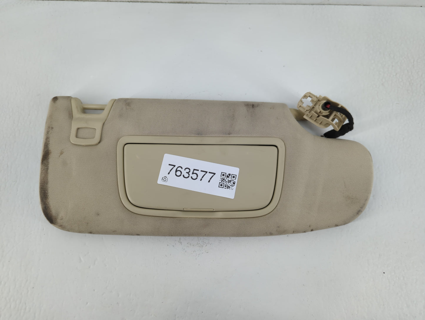 2013-2014 Ford Fusion Sun Visor Shade Replacement Passenger Right Mirror Fits Fits 2013 2014 OEM Used Auto Parts - Oemusedau
