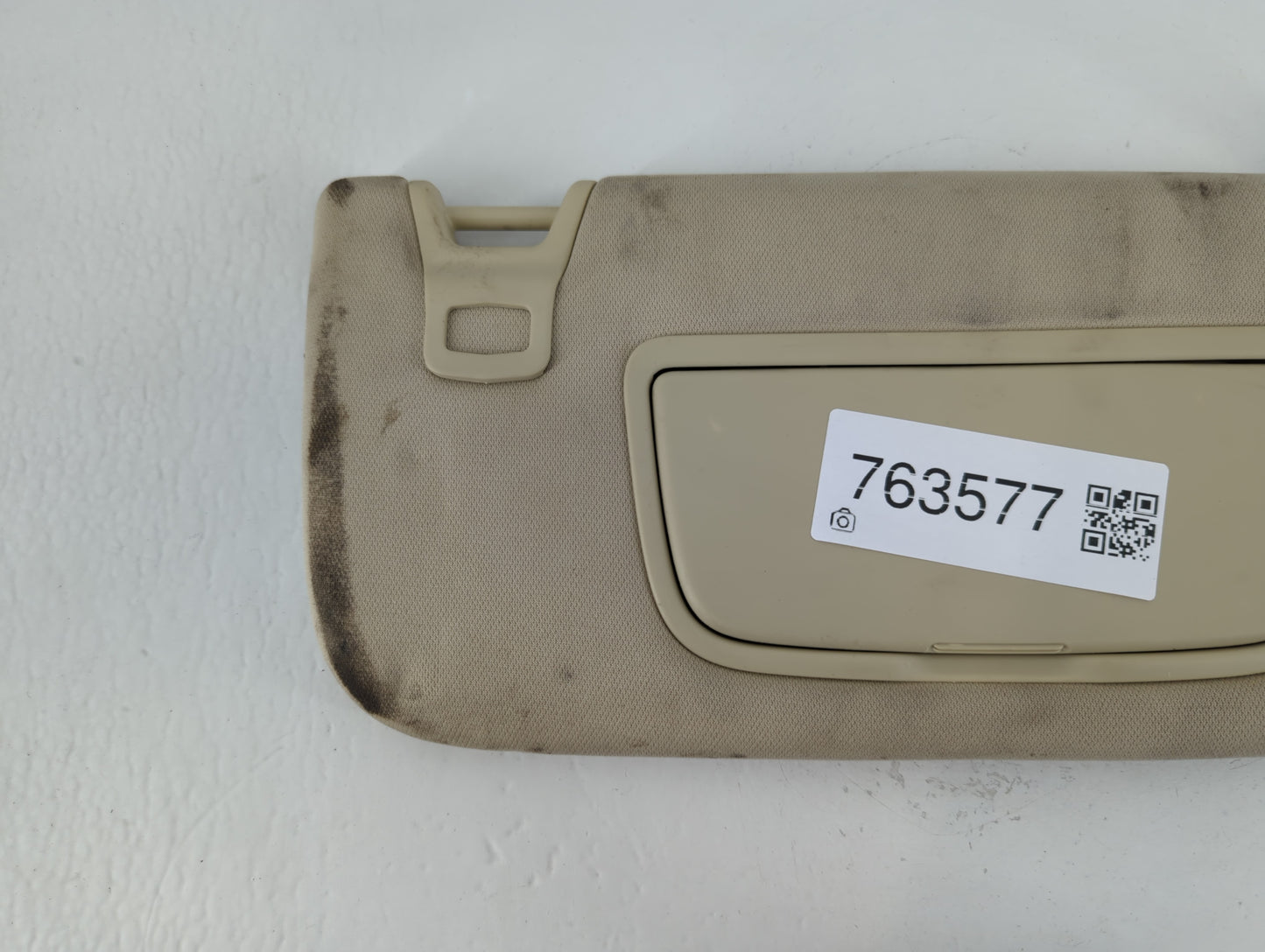 2013-2014 Ford Fusion Sun Visor Shade Replacement Passenger Right Mirror Fits Fits 2013 2014 OEM Used Auto Parts - Oemusedau