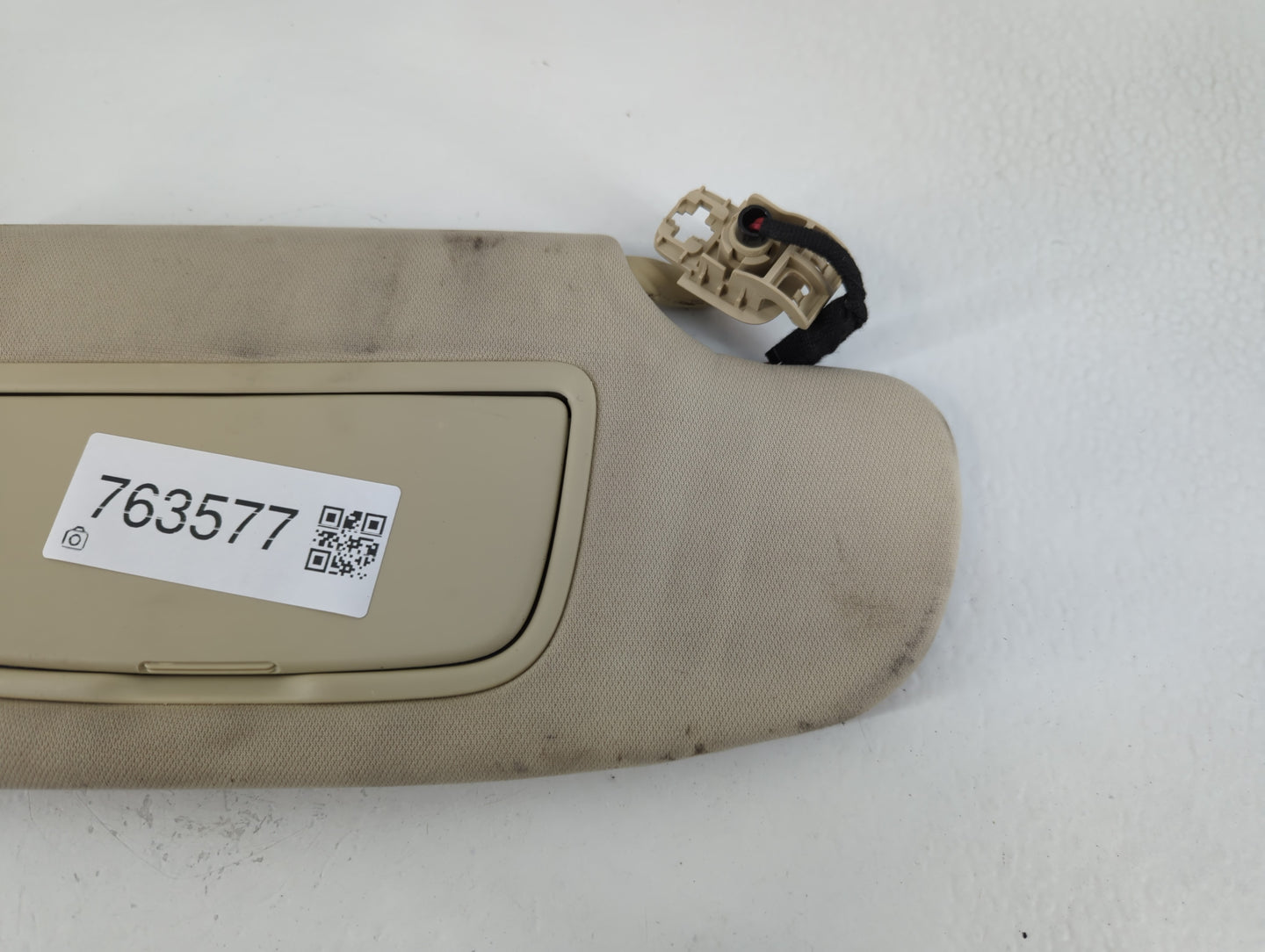 2013-2014 Ford Fusion Sun Visor Shade Replacement Passenger Right Mirror Fits Fits 2013 2014 OEM Used Auto Parts - Oemusedau