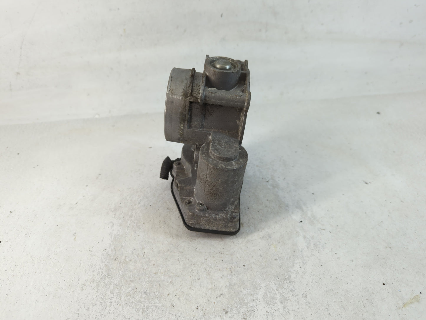 2013-2020 Ford Fusion Throttle Body P/N:DS7E-9F991-AD Fits Fits 2013 2014 2015 2016 2017 2018 2019 2020 2021 2022 OEM Used A