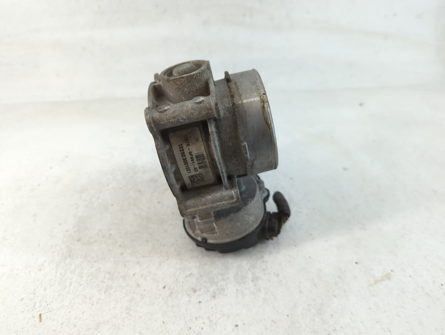 2013-2020 Ford Fusion Throttle Body P/N:DS7E-9F991-AD Fits Fits 2013 2014 2015 2016 2017 2018 2019 2020 2021 2022 OEM Used A