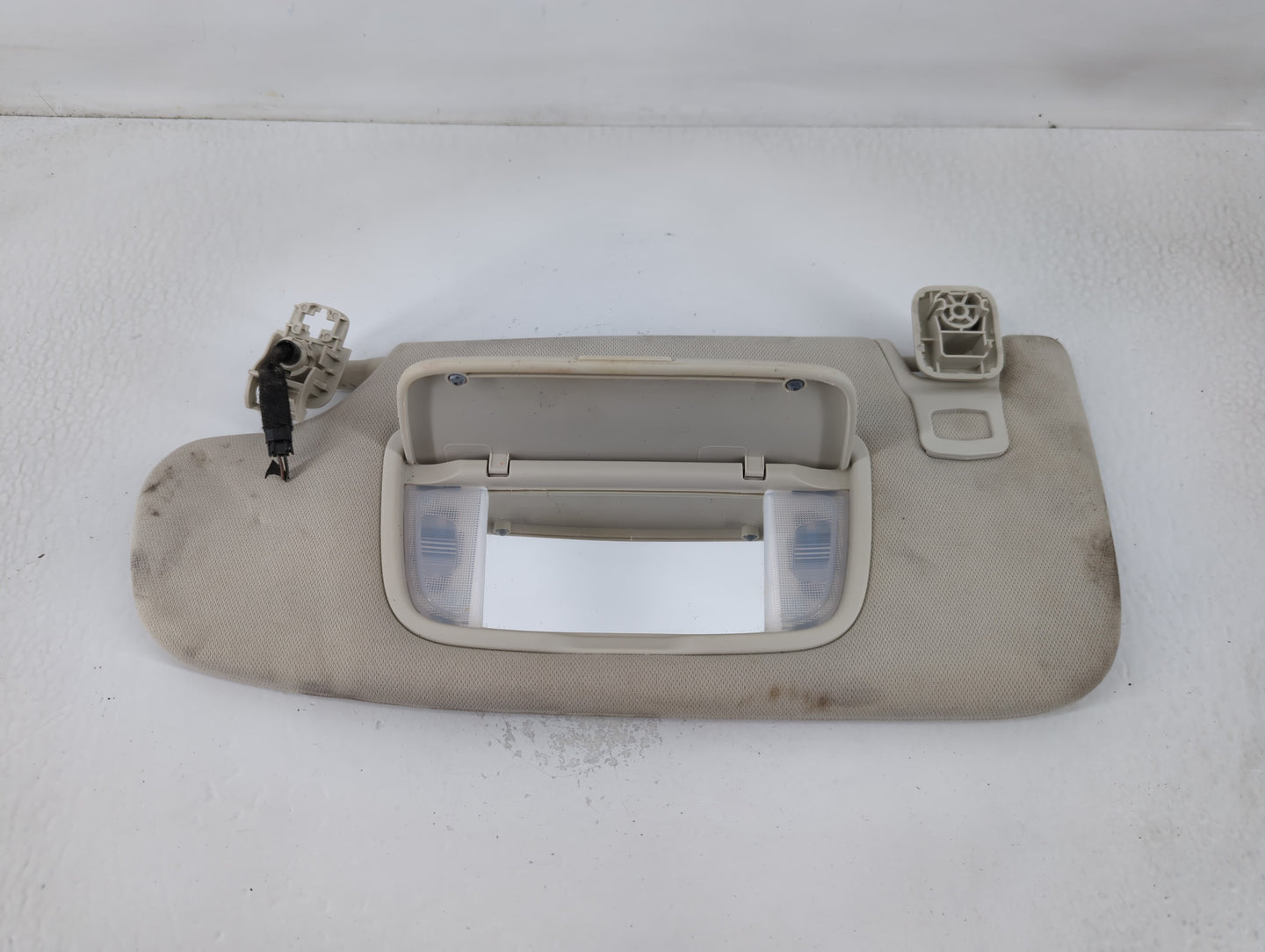 2013-2014 Ford Fusion Sun Visor Shade Replacement Passenger Right Mirror Fits Fits 2013 2014 OEM Used Auto Parts - Oemusedau