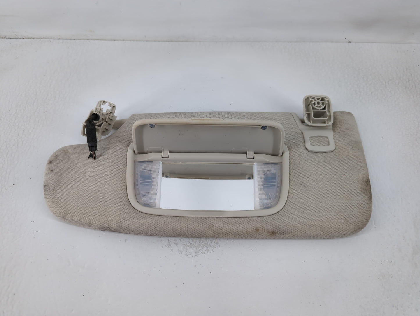 2013-2014 Ford Fusion Sun Visor Shade Replacement Passenger Right Mirror Fits Fits 2013 2014 OEM Used Auto Parts - Oemusedau