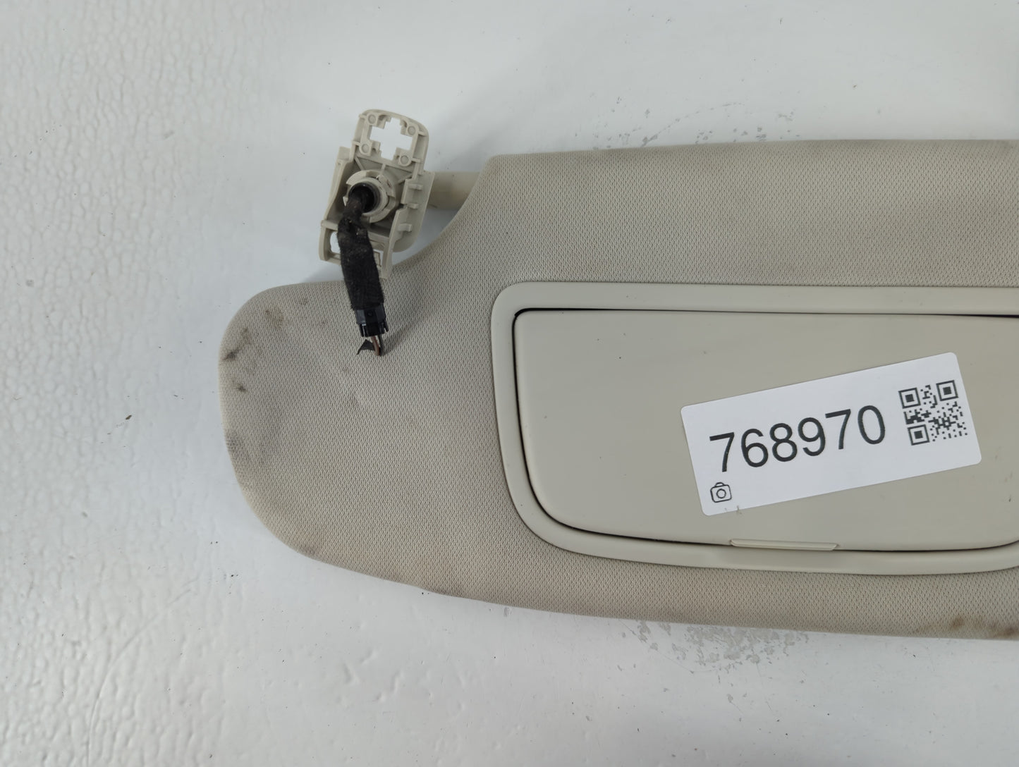 2013-2014 Ford Fusion Sun Visor Shade Replacement Passenger Right Mirror Fits Fits 2013 2014 OEM Used Auto Parts - Oemusedau