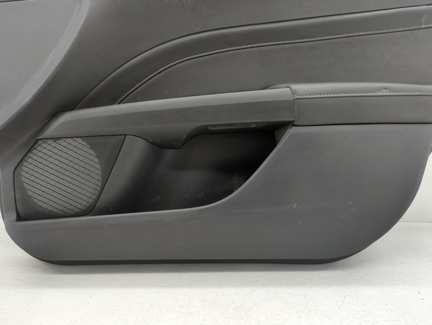 2013 Ford Fusion Front Right Passenger Interior Door Panel Trim Black - Oemusedautoparts1.com