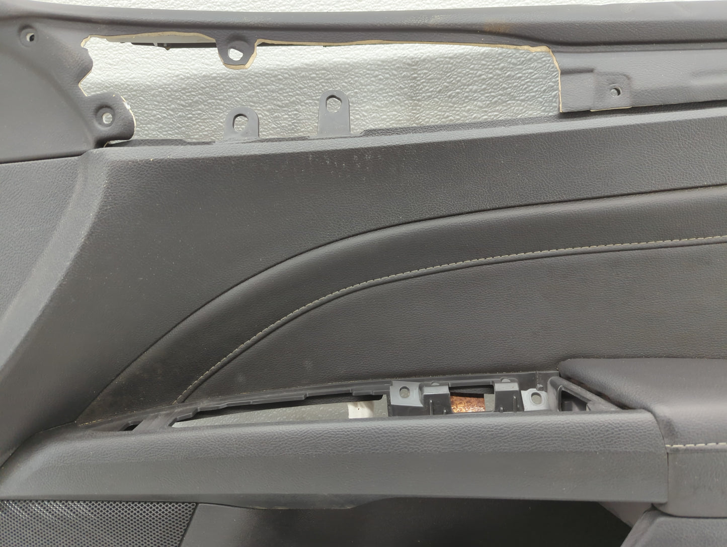 2013 Ford Fusion Front Right Passenger Interior Door Panel Trim Black - Oemusedautoparts1.com