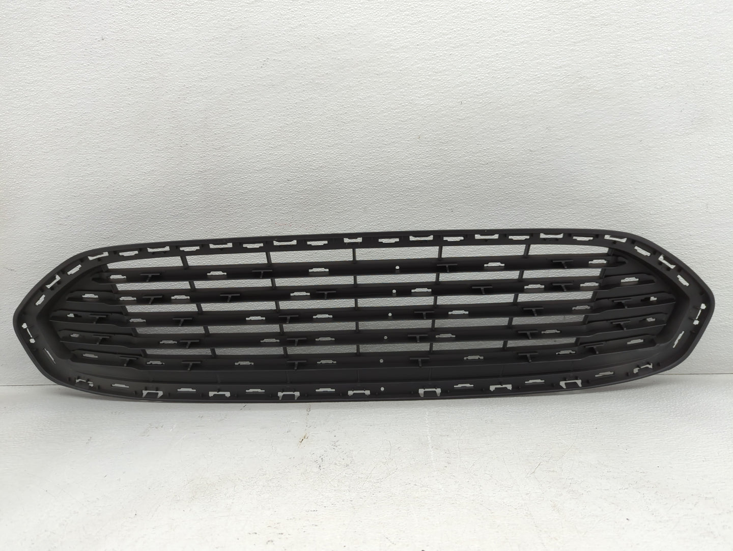 2013-2016 Ford Fusion Front Grille Bumper Not Included - Oemusedautoparts1.com