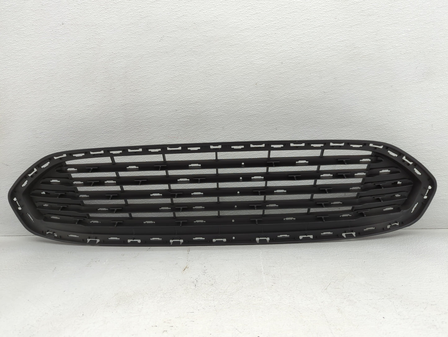 2013-2016 Ford Fusion Front Grille Bumper Not Included - Oemusedautoparts1.com
