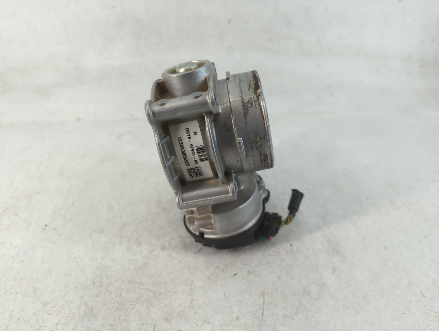 2013-2020 Ford Fusion Throttle Body P/N:DS7E-9F991-AD Fits Fits 2013 2014 2015 2016 2017 2018 2019 2020 2021 2022 OEM Used A
