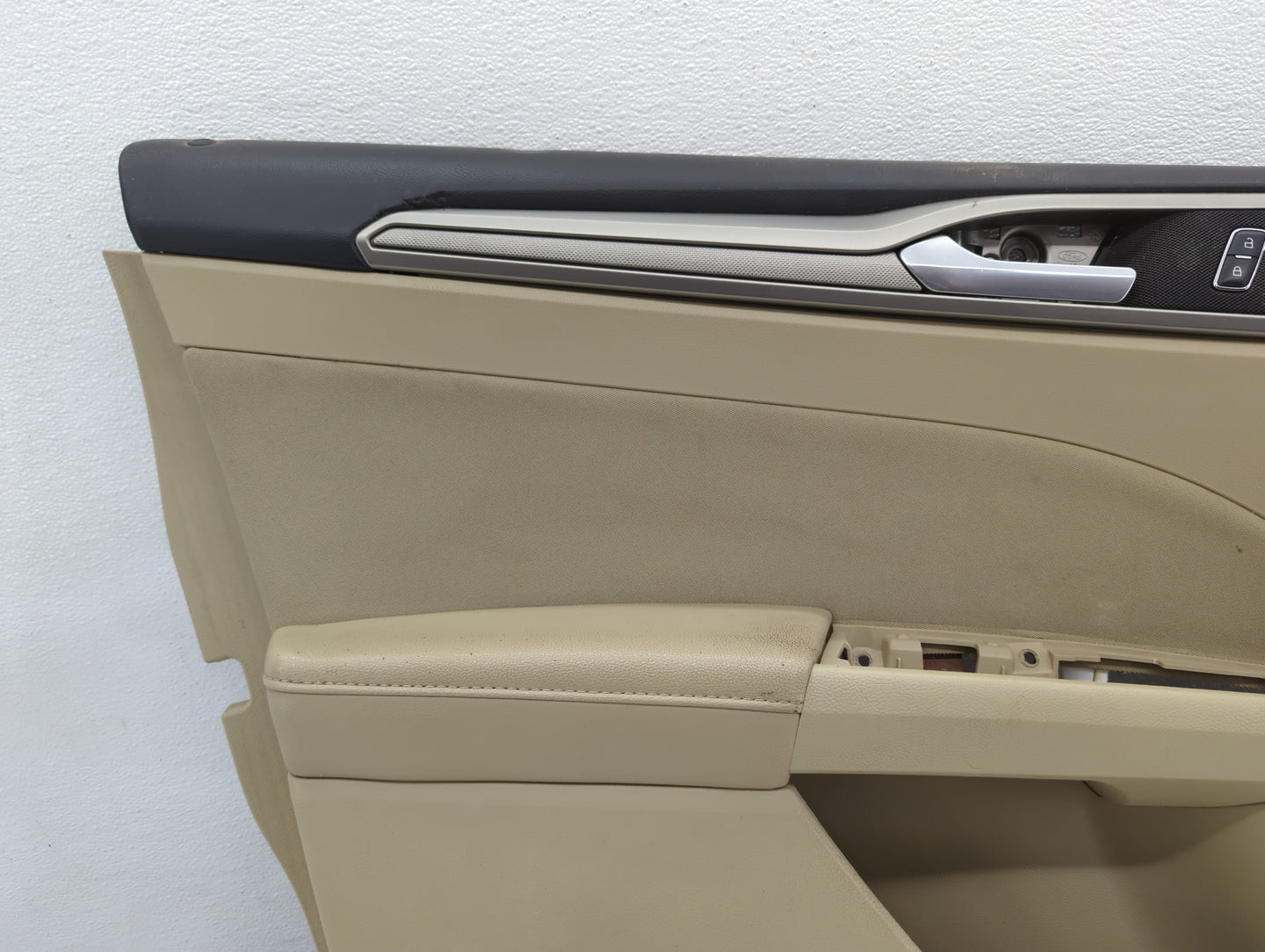 2013 Ford Fusion Front Left Driver Interior Door Panel Trim - Oemusedautoparts1.com