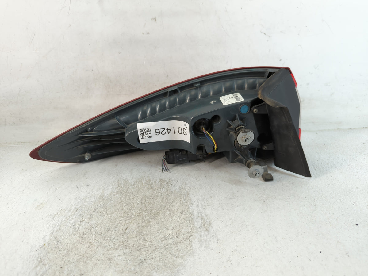 2013-2016 Ford Fusion Rear Center Lid Brake Light Tail Light P/N:DS73-13404-AH Fits Fits 2013 2014 2015 2016 OEM Used Auto P