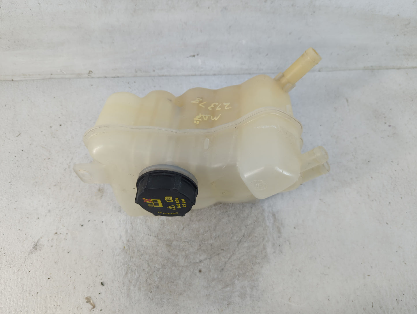 2013-2016 Ford Fusion Radiator Coolant Overflow Expansion Tank Bottle - Oemusedautoparts1.com