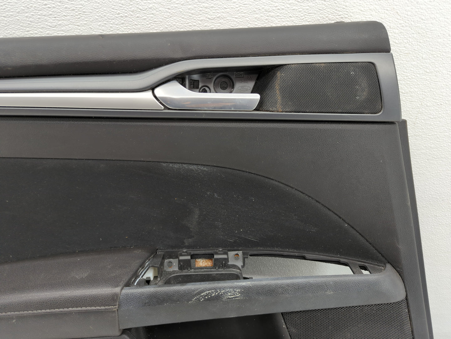 2013 Ford Fusion Front Right Passenger Interior Door Panel Trim - Oemusedautoparts1.com