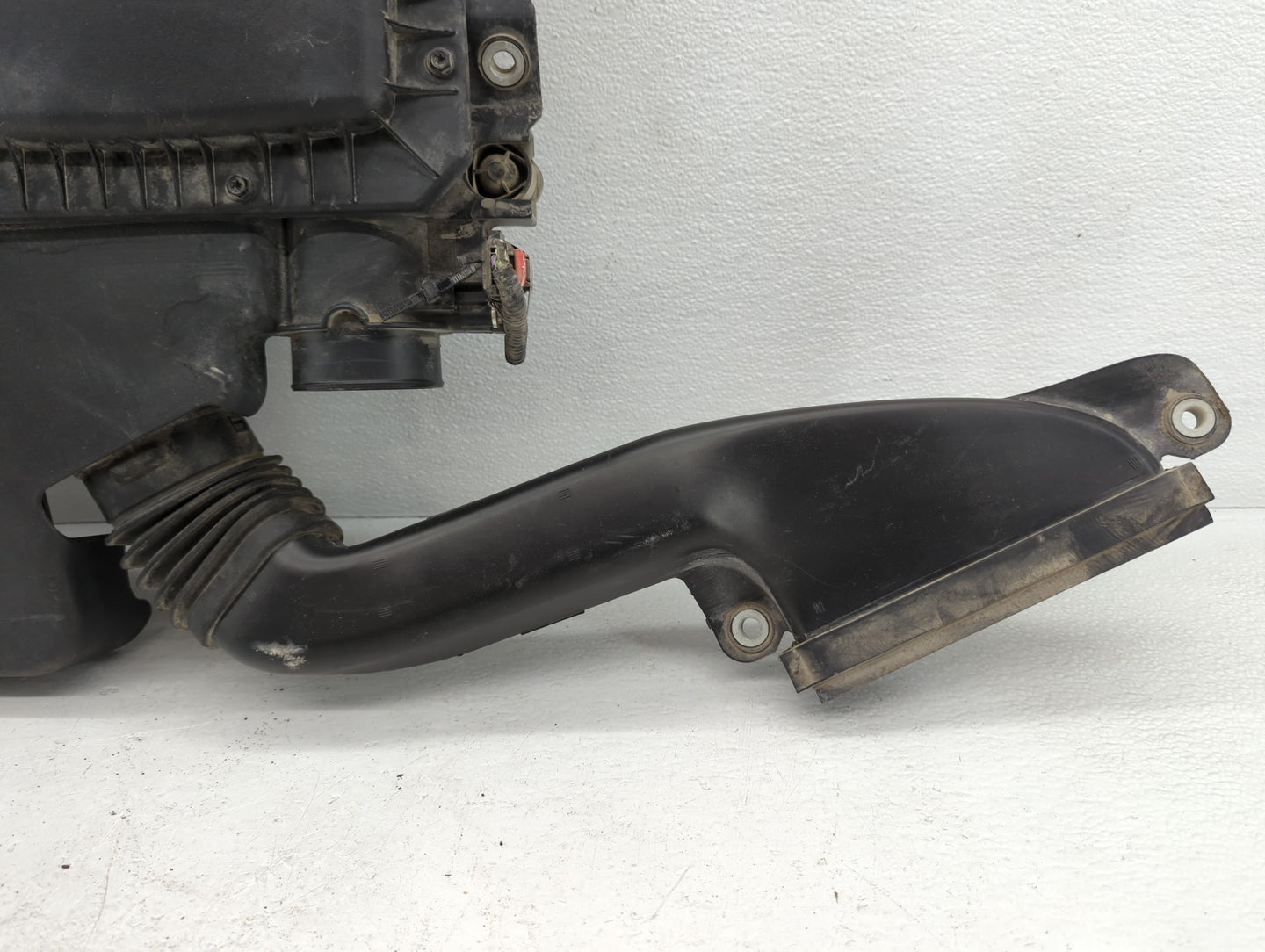 2013 Ford Fusion Engine Cover - Oemusedautoparts1.com