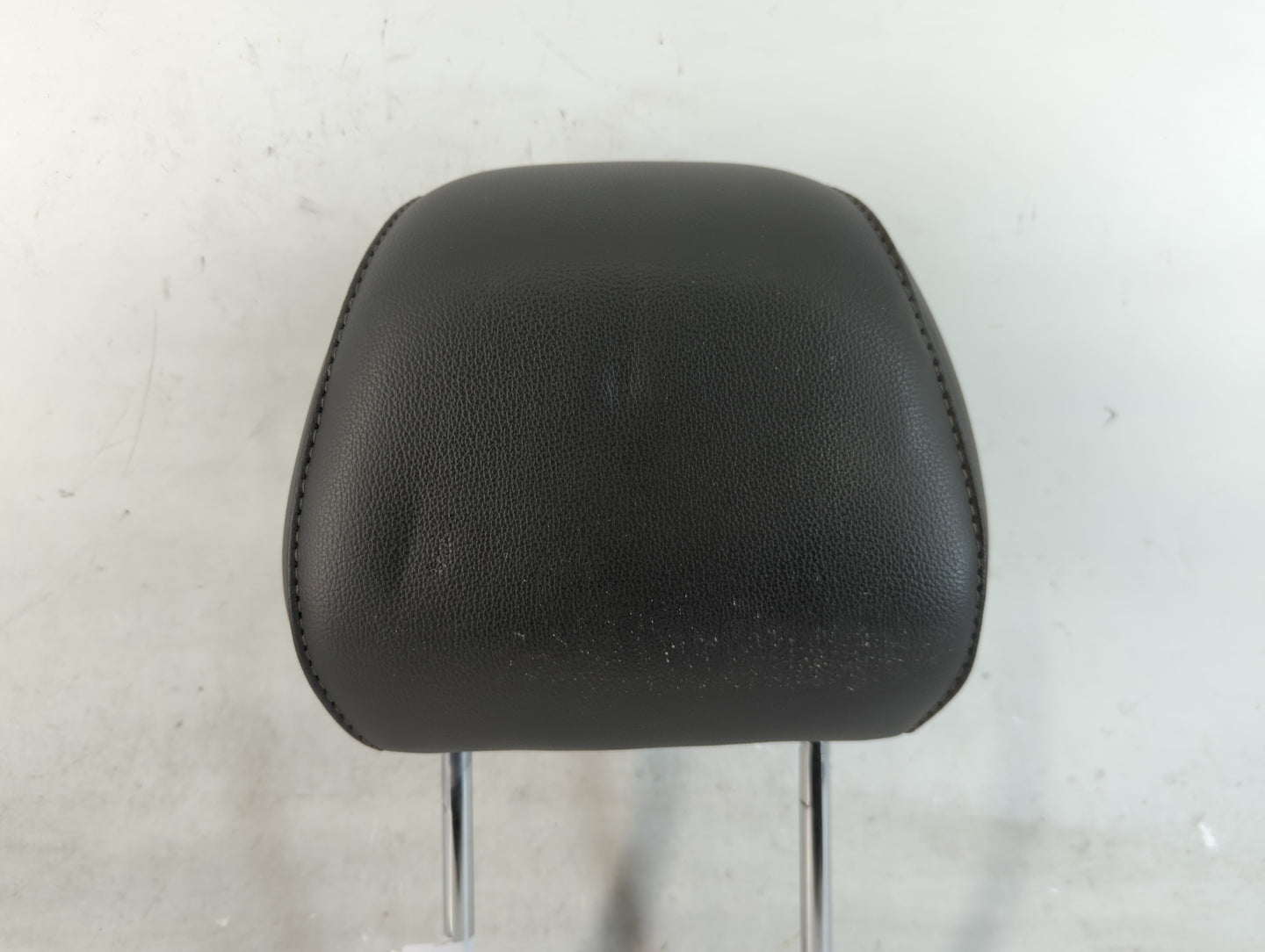 2013 Ford Fusion Headrest Head Rest Front Driver Passenger Seat Fits Fits 1999 2000 2001 2002 OEM Used Auto Parts - Oemuseda