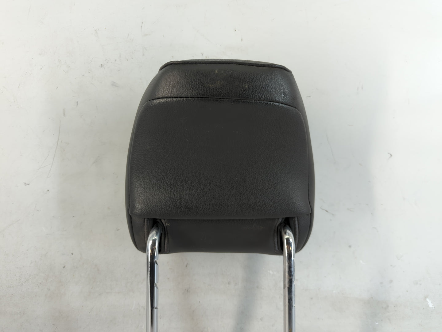 2013 Ford Fusion Headrest Head Rest Front Driver Passenger Seat Fits Fits 1999 2000 2001 2002 OEM Used Auto Parts - Oemuseda