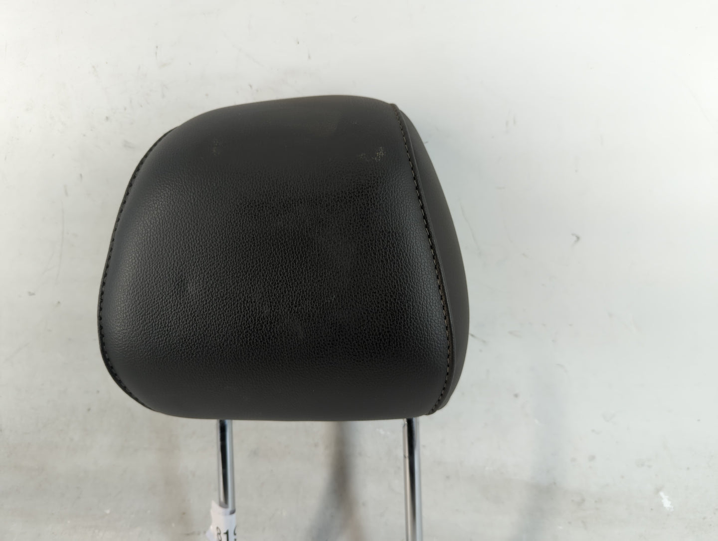 2013 Ford Fusion Headrest Head Rest Front Driver Passenger Seat Fits Fits 1999 2000 2001 2002 OEM Used Auto Parts - Oemuseda