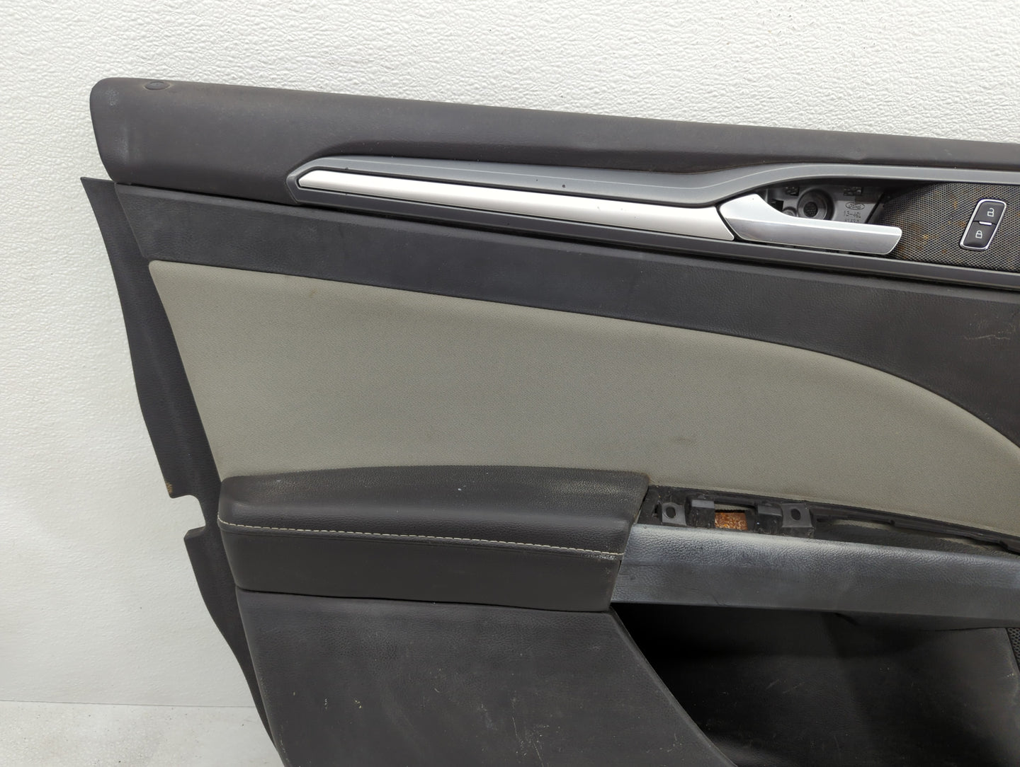 2013 Ford Fusion Rear Left Driver Interior Door Panel Trim - Oemusedautoparts1.com