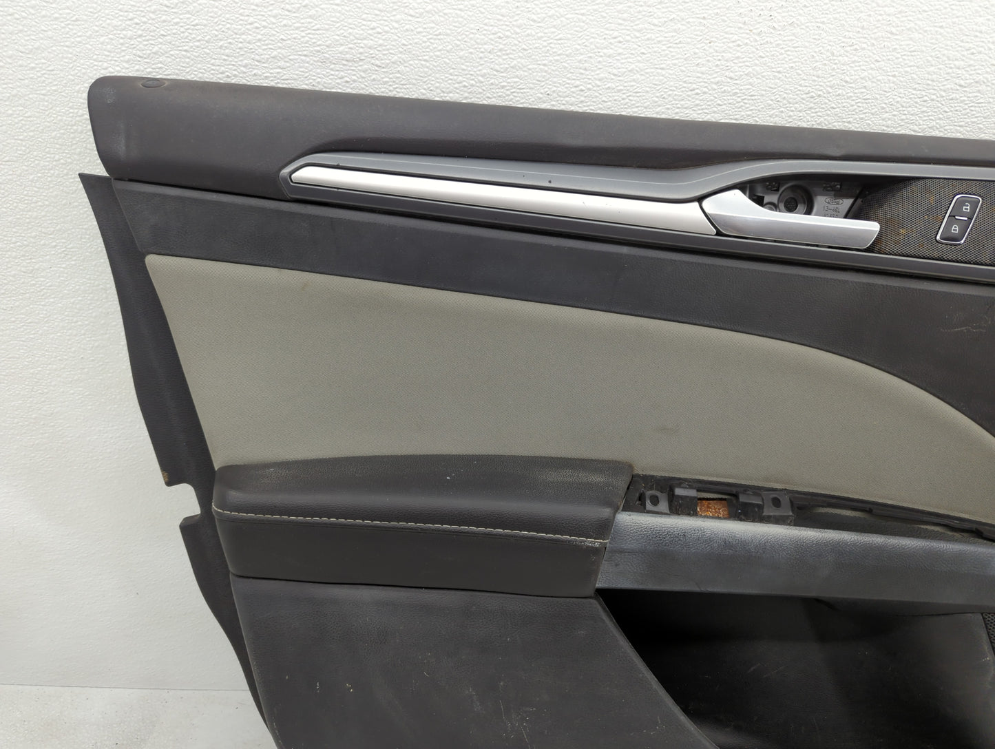 2013 Ford Fusion Rear Left Driver Interior Door Panel Trim - Oemusedautoparts1.com