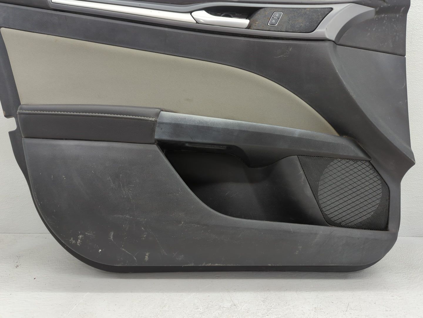 2013 Ford Fusion Rear Left Driver Interior Door Panel Trim - Oemusedautoparts1.com