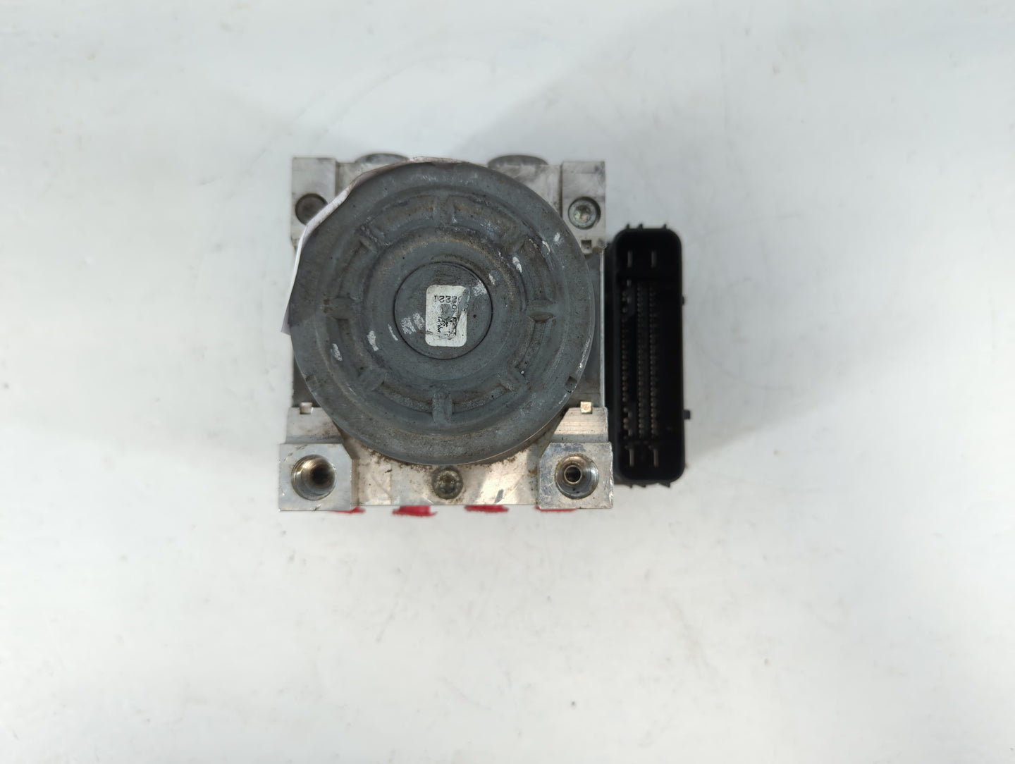 2013 Ford Fusion ABS Pump Control Module Replacement P/N:DG9C-2C405-FB Fits OEM Used Auto Parts - Oemusedautoparts1.com