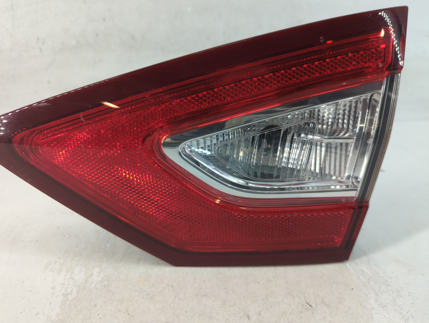 2013-2016 Ford Fusion Tail Light Assembly Passenger Right OEM P/N:DS73 13A412 A Fits Fits 2013 2014 2015 2016 OEM Used Auto 