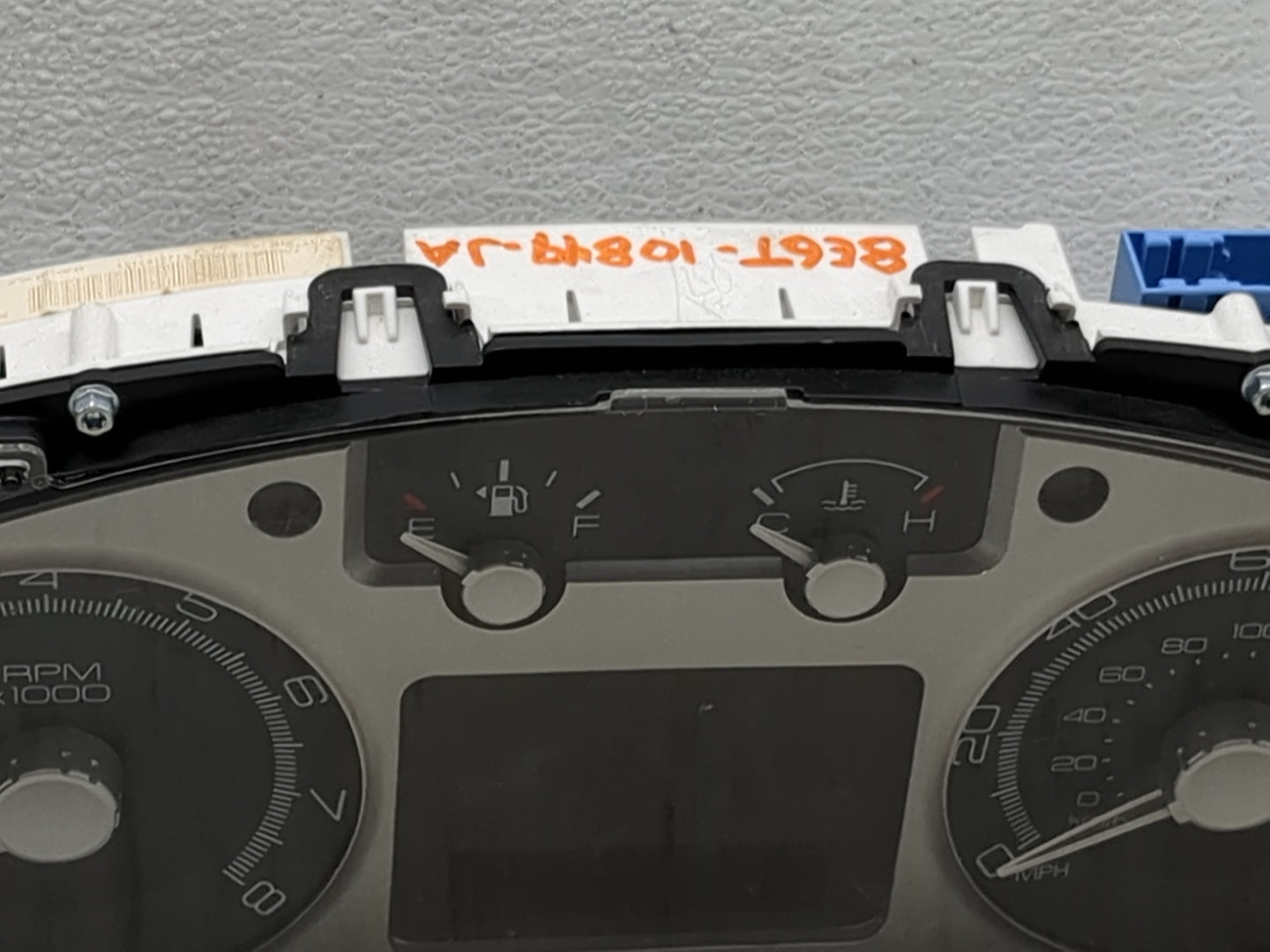 2013 Ford Fusion Instrument Cluster Speedometer Gauges P/N:DS7T-10849-JA DS7T-10849-JB, DS7T-10849-JC, DS7T-10849-JD Miles: 
