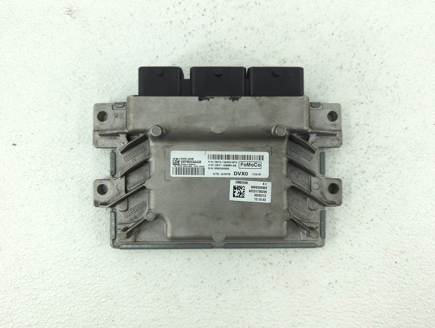 2013 Ford Fusion PCM Engine Control Computer ECU ECM PCU OEM P/N:DS7A-12A650-BFA DS7A-12A650-ATJ Fits OEM Used Auto Parts - 