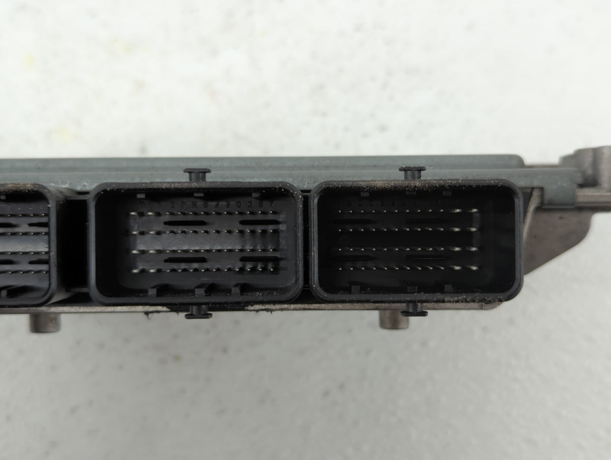 2013 Ford Fusion PCM Engine Control Computer ECU ECM PCU OEM P/N:DS7A-12A650-BFA DS7A-12A650-ATJ OEM Used Auto Parts - Oemus