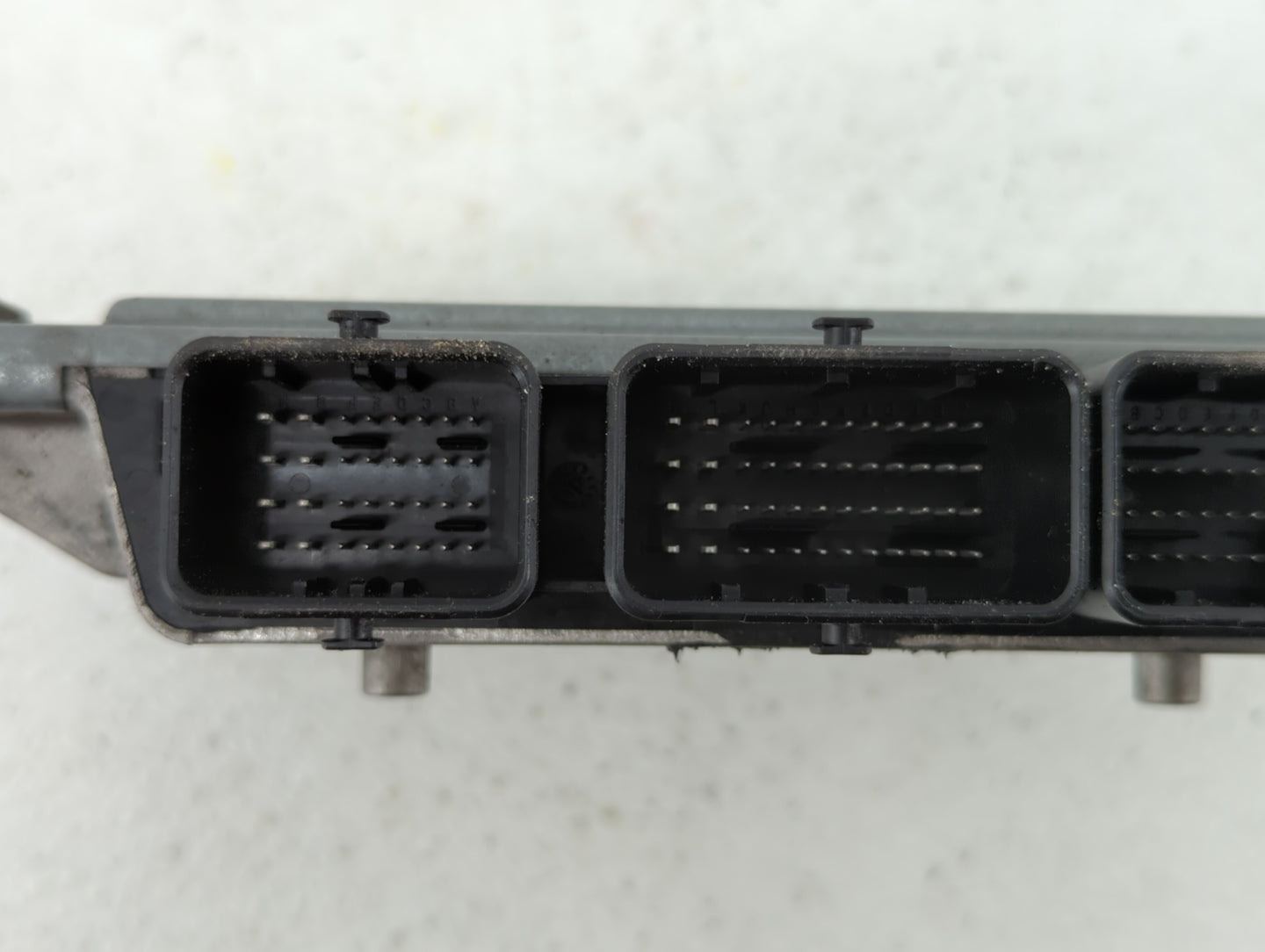 2013 Ford Fusion PCM Engine Control Computer ECU ECM PCU OEM P/N:DS7A-12A650-BFA DS7A-12A650-ATJ Fits OEM Used Auto Parts - 