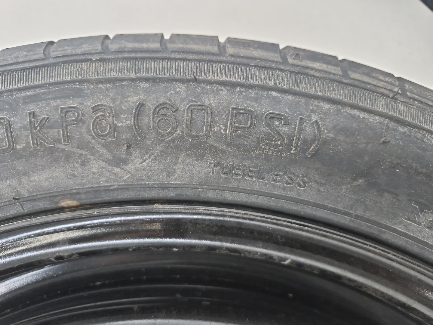 Ford Mks Spare Donut Tire Wheel Rim Oem - Oemusedautoparts1.com