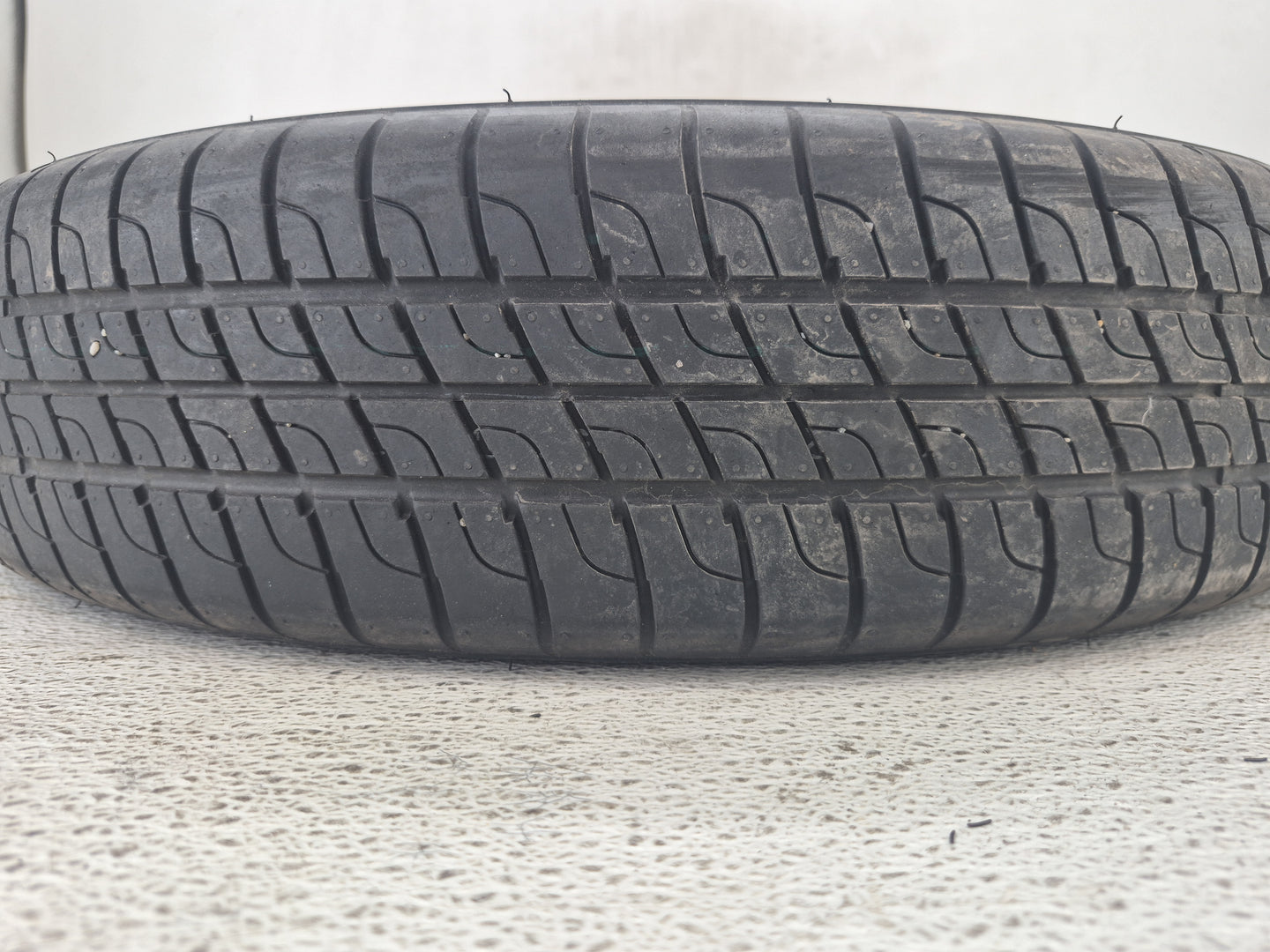 Ford Mks Spare Donut Tire Wheel Rim Oem - Oemusedautoparts1.com