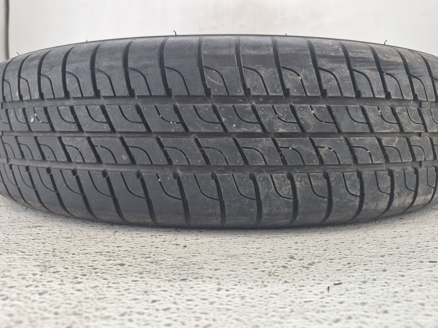 Ford Mks Spare Donut Tire Wheel Rim Oem - Oemusedautoparts1.com